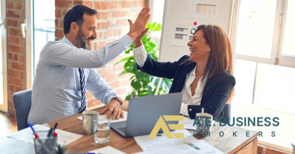 Small Business Brokers- How to Sell Your Small Business With An Annual Revenue of $1m+ 3 Small Business Brokers